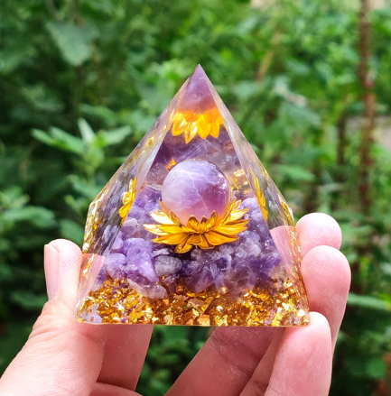 Orgonitová pyramida ametyst - Lotosový květ