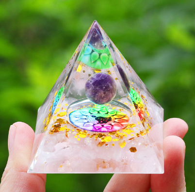 Orgonitová pyramida ametyst a růženín - Čakry