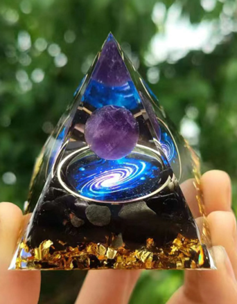 Orgonitová pyramida ametyst a onyx - Vesmírná energie