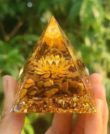 Orgonitová pyramida křišťál a tygří oko - Lotosový květ