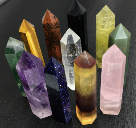 Obelisk Obsidián Obelisk Obsidián