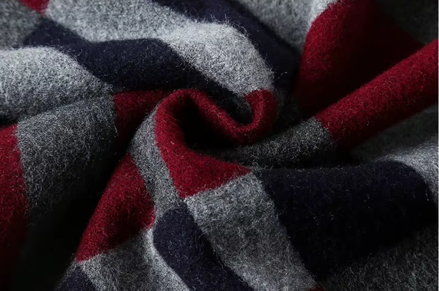 Pánská kašmírová šála s viskózou – Kostka červeno-šedá