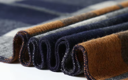 Pánsky kašmírový šál s viskózou – Kocka okrovo-šedá