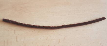 Hnědý chlupatý drátek