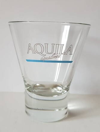Pohárik Aquila